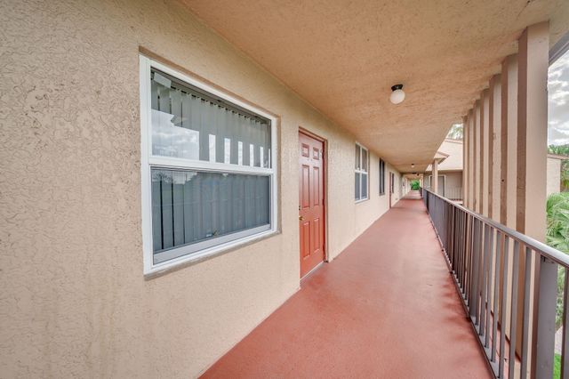 7301 NW 1st Street 402, Margate, FL 33063