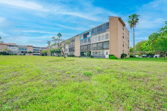 7301 NW 1st Street 402, Margate, FL 33063