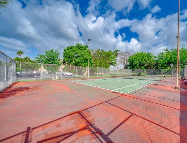 7301 NW 1st Street 402, Margate, FL 33063