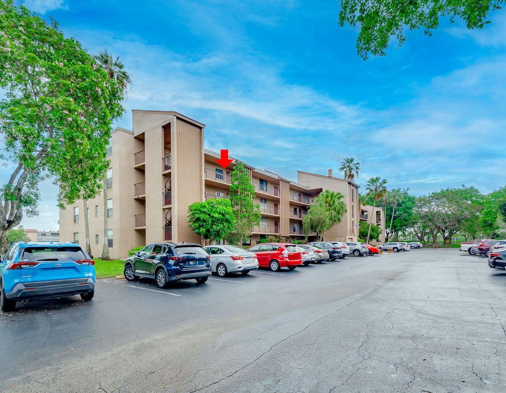 7301 NW 1st Street 402, Margate, FL 33063