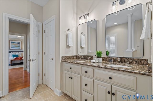 16126 Founders Bridge Ter, Midlothian, VA 23113