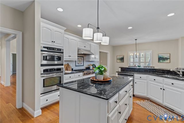 16126 Founders Bridge Ter, Midlothian, VA 23113