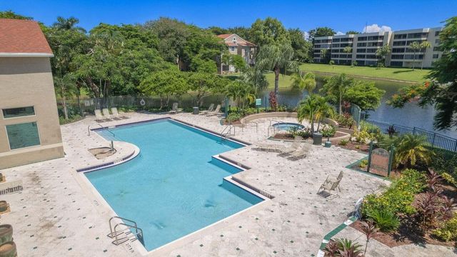 1760 Palm Cove Boulevard 106, Delray Beach, FL 33445