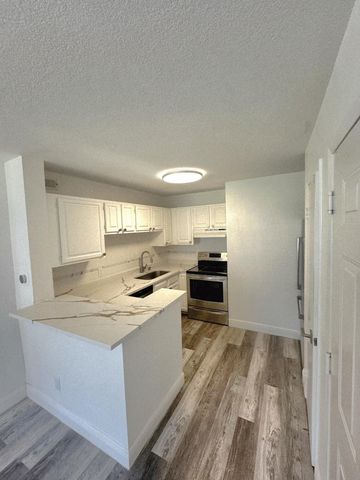 1760 Palm Cove Boulevard 106, Delray Beach, FL 33445