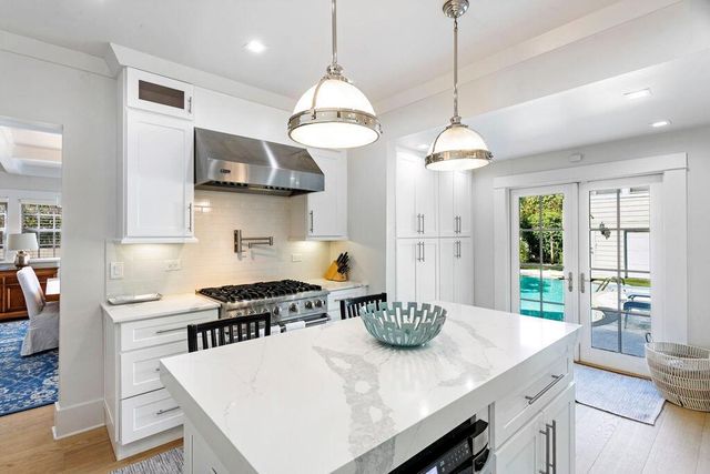 141 Australian Avenue, Palm Beach, FL 33480