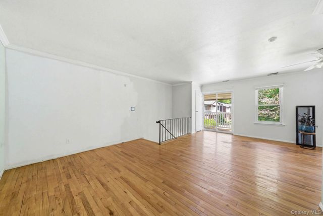10 Artist Lake Drive, Middle Island, NY 11953