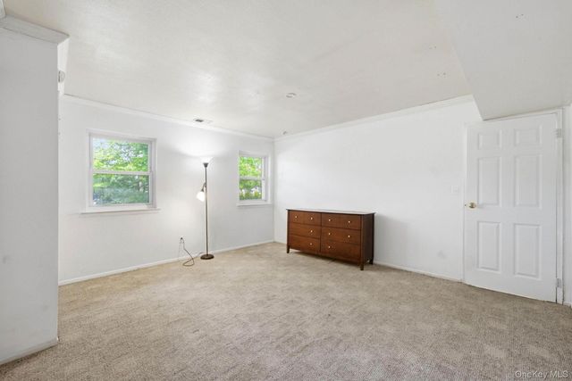 10 Artist Lake Drive, Middle Island, NY 11953