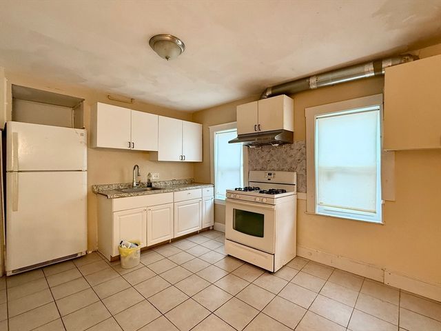 113-115 Elmwood Ave 115, Quincy, MA 02170