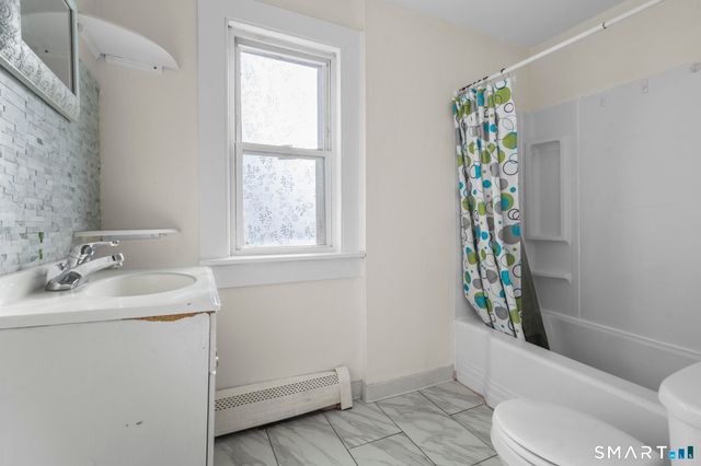 27 Botsford Street, Meriden, CT 06451