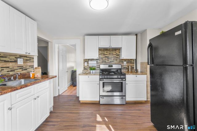 27 Botsford Street, Meriden, CT 06451