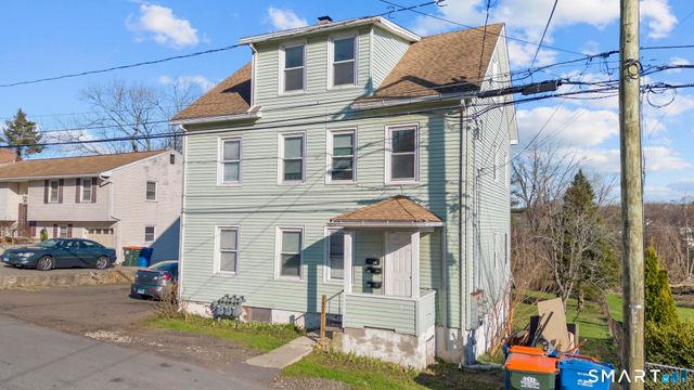 27 Botsford Street, Meriden, CT 06451