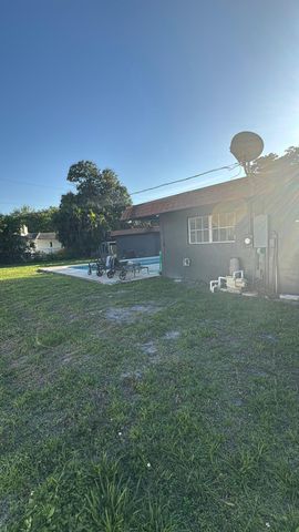 10 SW 46TH Avenue, Plantation, FL 33317