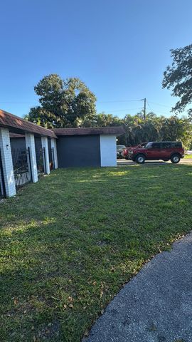 10 SW 46TH Avenue, Plantation, FL 33317
