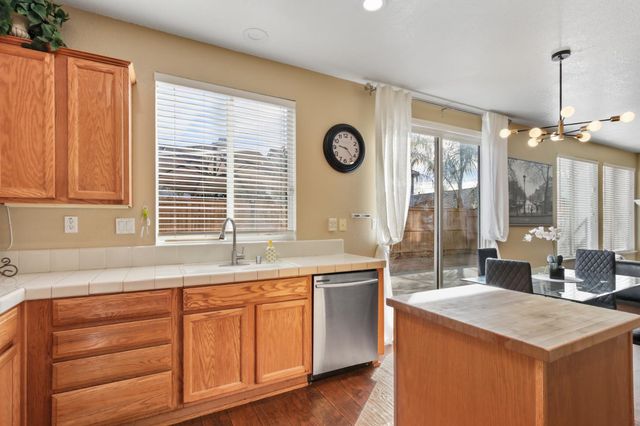 5376 Nickman Way, Sacramento, CA 95835