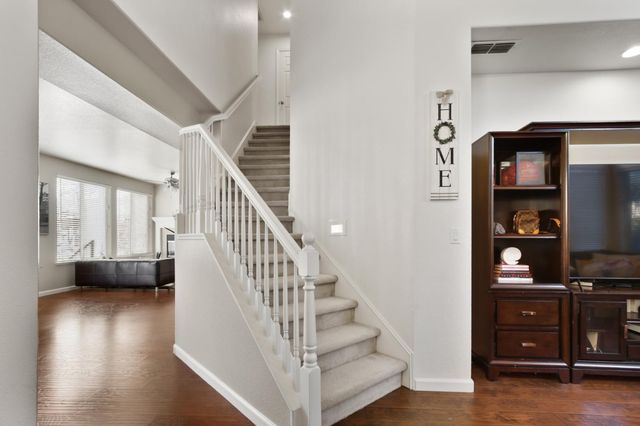 5376 Nickman Way, Sacramento, CA 95835