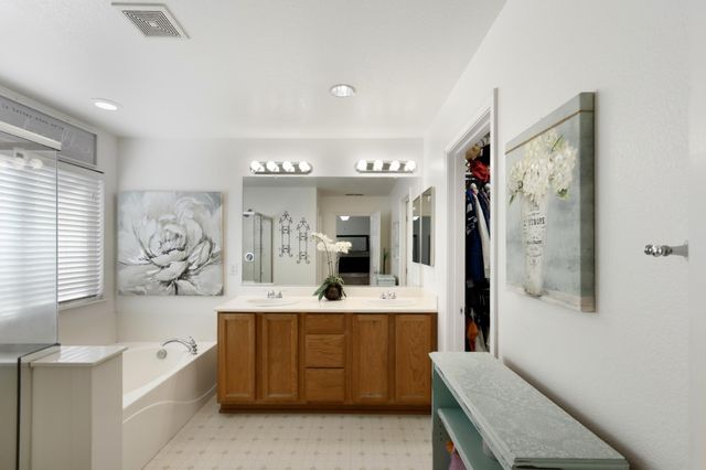 5376 Nickman Way, Sacramento, CA 95835