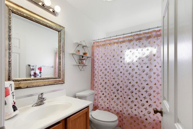 5376 Nickman Way, Sacramento, CA 95835