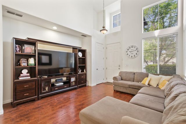 5376 Nickman Way, Sacramento, CA 95835