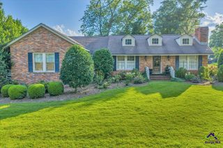 709 Evergreen Street, Perry, GA 31069