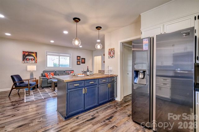 27 Apple Orchard Lane, Lake Wylie, SC 29710