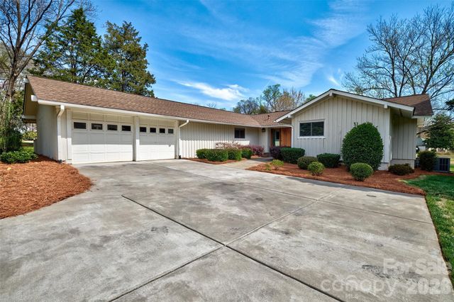 27 Apple Orchard Lane, Lake Wylie, SC 29710