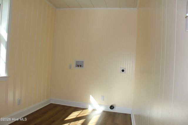 3049 Catherine Lake Road, Richlands, NC 28574