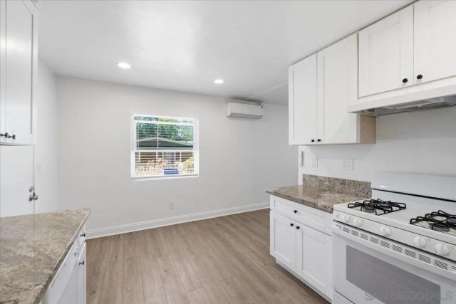 3145-49 Ronald Ct, Srping Valley, CA 91977