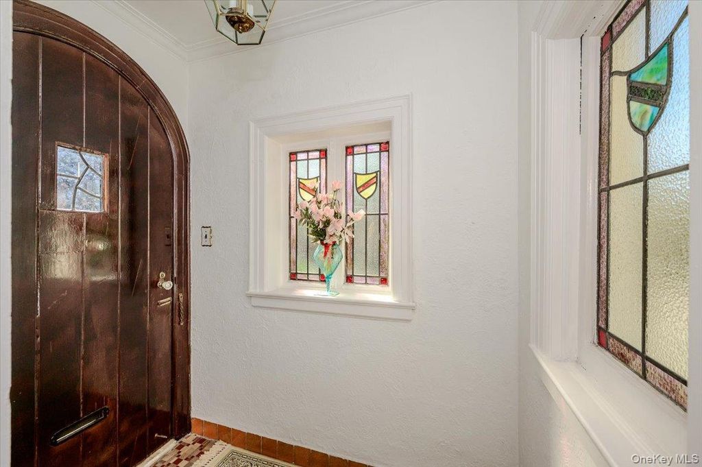 2222 Fenton Avenue, Bronx, NY 10469 — photo 2