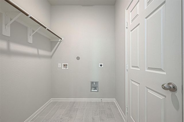 1041 Comal Trail, Dayton, TX 77535