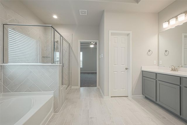 1041 Comal Trail, Dayton, TX 77535