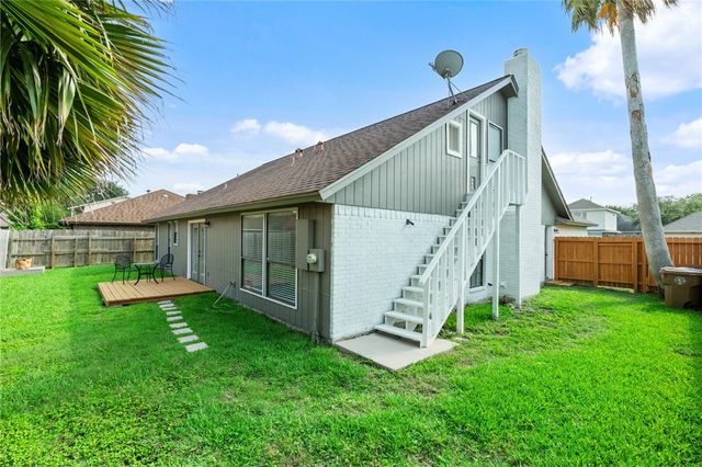 6726 Hunt Dr, Corpus Christi, TX 78413