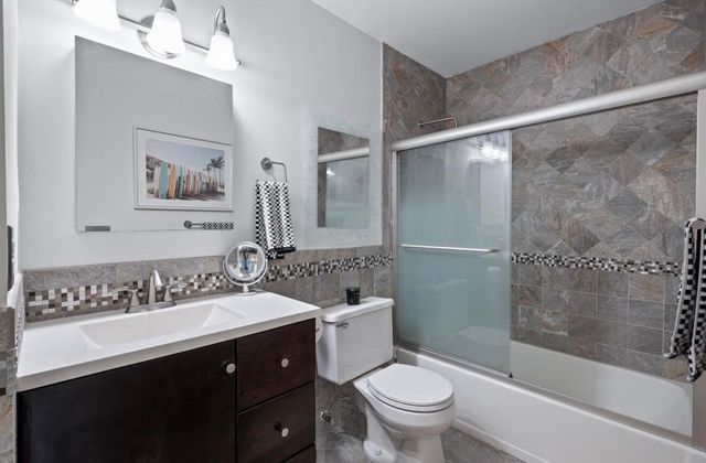 3900 NE 18TH Avenue 13C, Oakland Park, FL 33334