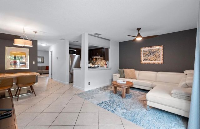 3900 NE 18TH Avenue 13C, Oakland Park, FL 33334