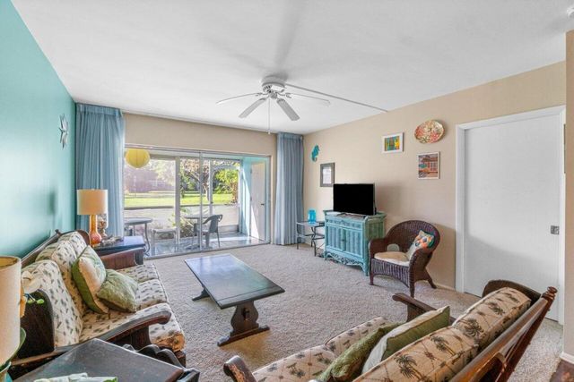 2460 SW 22nd Avenue 809, Delray Beach, FL 33445