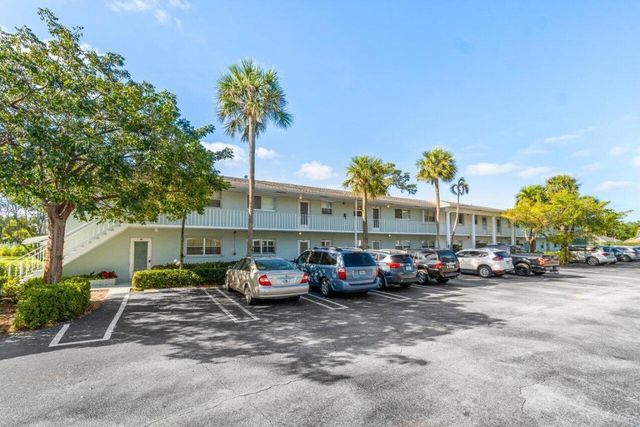 2460 SW 22nd Avenue 809, Delray Beach, FL 33445