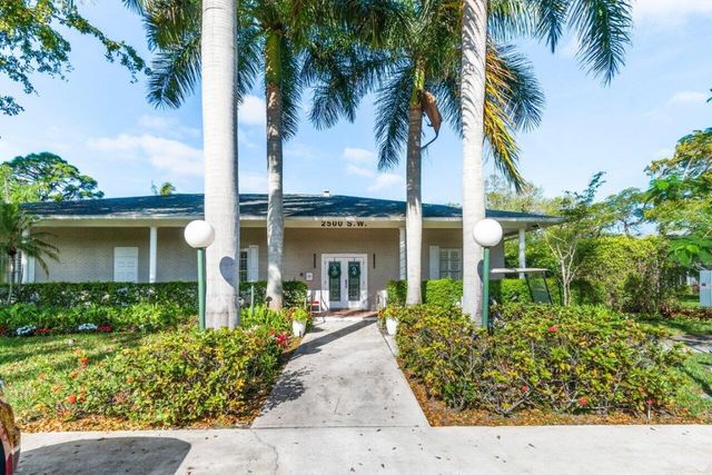 2460 SW 22nd Avenue 809, Delray Beach, FL 33445