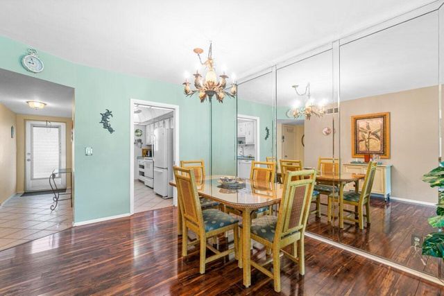 2460 SW 22nd Avenue 809, Delray Beach, FL 33445