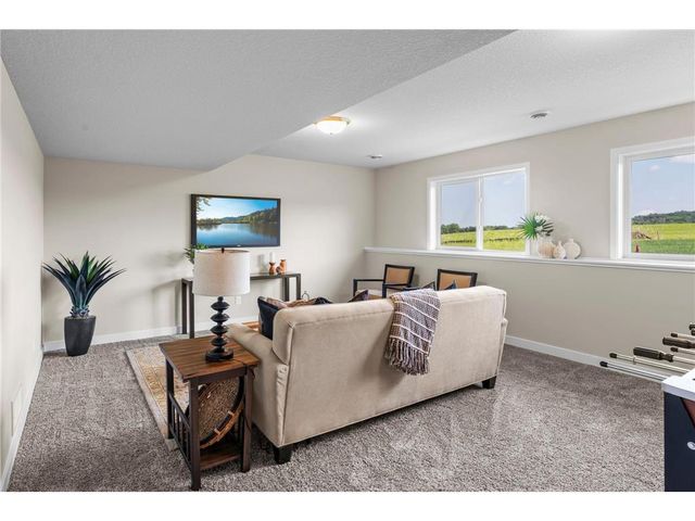 336 Ridge Road, Le Sueur, MN 56058