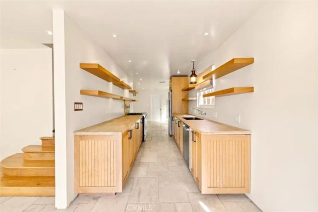 89 Rivo Alto Canal, Long Beach, CA 90803