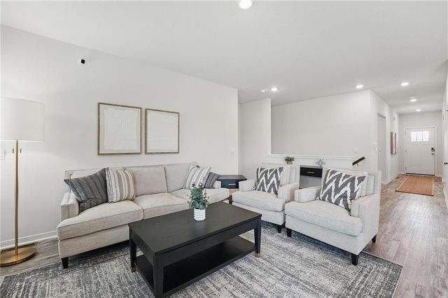 20113 Cornice Street, Spring Hill, KS 66083