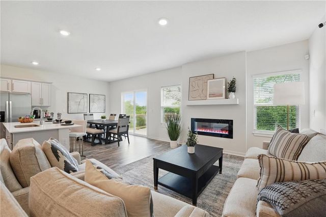 20113 Cornice Street, Spring Hill, KS 66083