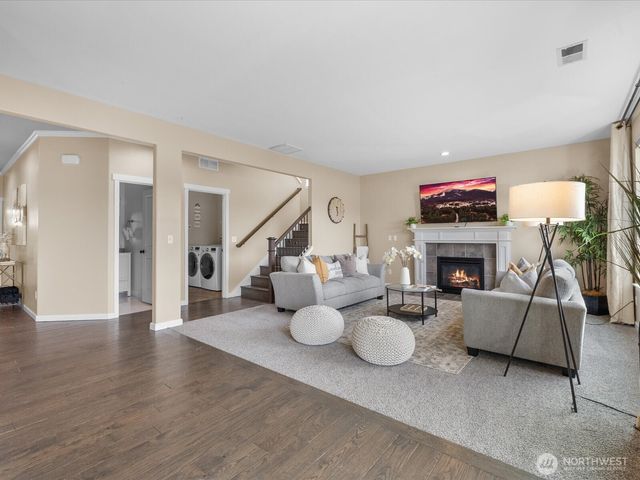 17910 121st Street E, Bonney Lake, WA 98391