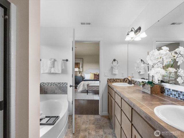 17910 121st Street E, Bonney Lake, WA 98391