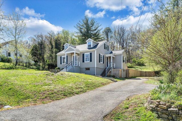 5329 Eden AVE, Roanoke, VA 24018