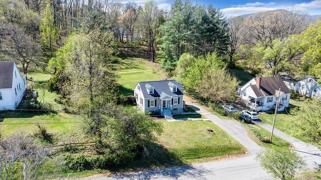 5329 Eden AVE, Roanoke, VA 24018