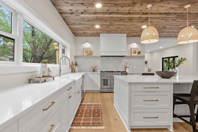 4404 Wilson Street, Minnetonka, MN 55345