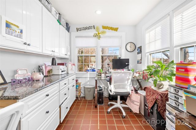 209 W 3rd Avenue, Gastonia, NC 28052