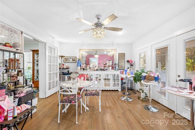 209 W 3rd Avenue, Gastonia, NC 28052