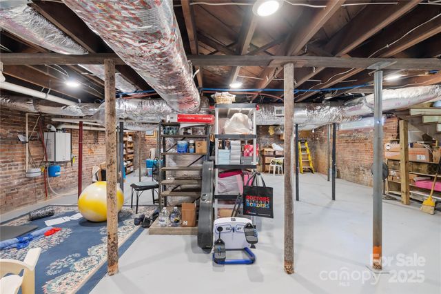 209 W 3rd Avenue, Gastonia, NC 28052