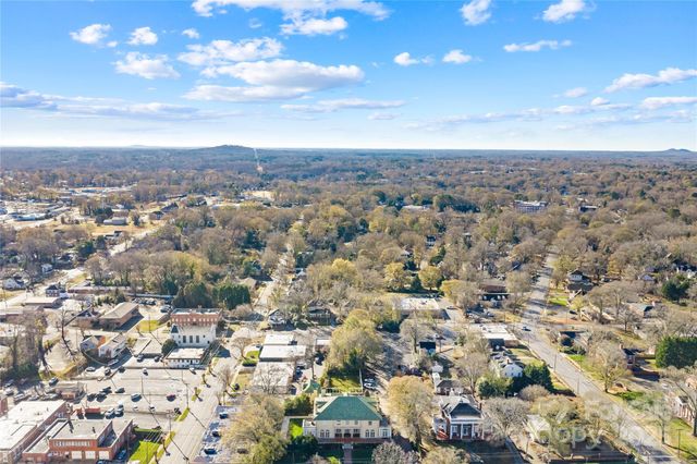 209 W 3rd Avenue, Gastonia, NC 28052